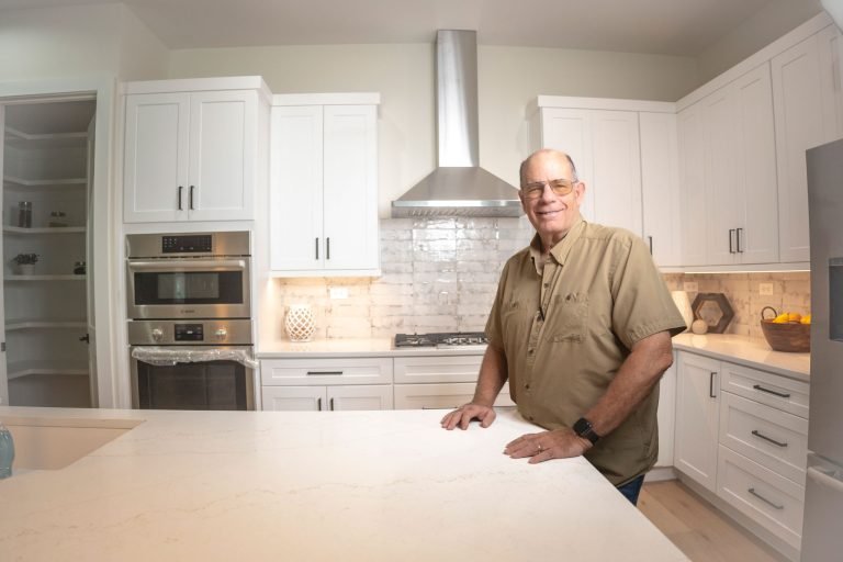 homeowner modern white rta kitchen cabinet