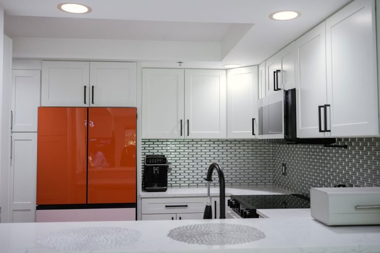 modern kitchen rta cabinets dove white seattle