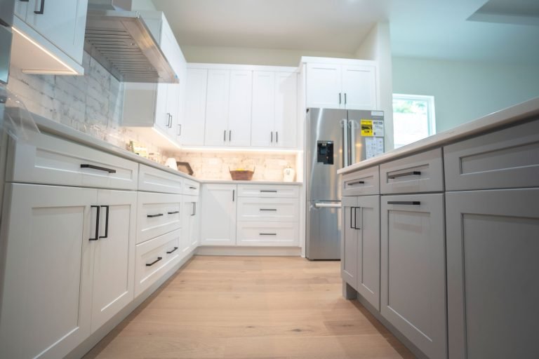 white gray kitchen rta cabinets